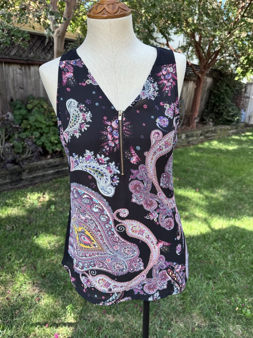 EXPRESS Women's Sleeveless V-Neck Tank Blouse Top Small Paisley Zipper